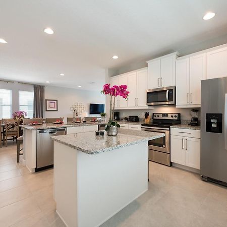 Vibrant Home By Rentyl Near Disney With Private Pool, Foosball Table & Resort Amenities - 7418M オーランド エクステリア 写真